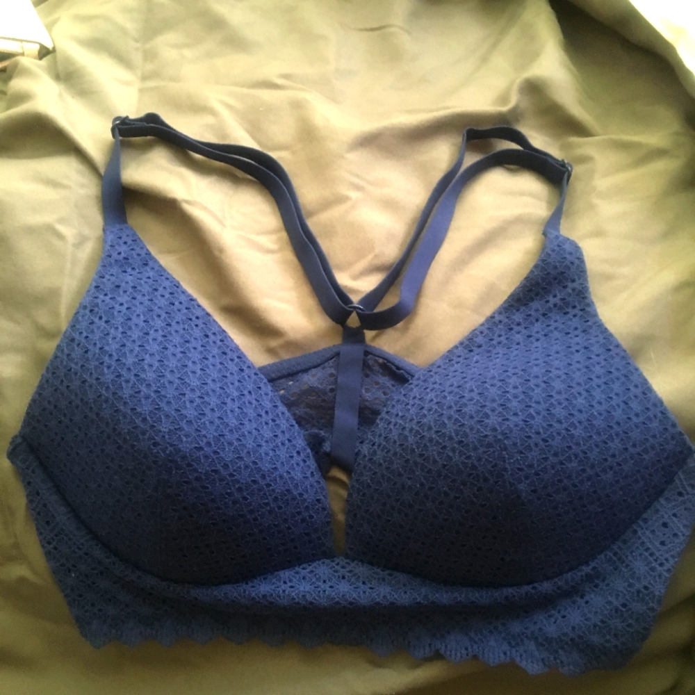 32a-c, 34a-c, 36a-c you get 2 bras!